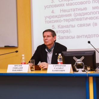 Старший научный сотрудник Аварийного медицинского радиационно-дозиметрического центра Г.П. Фролов участвовал в учениях по организации системы оказания медицинской помощи в случае ЧС в Краевой клинической больнице №1 г. Краснодар