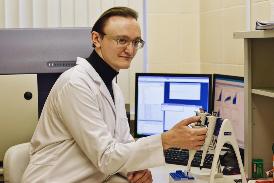 Биолог специализированной лаборатории Центра биомедицинских технологий Станислав Евгеньевич Лаук-Дубицкий занял второе место среди молодых ученых на конкурсе имени академика НАН Беларуси Г.И. Сидоренко.