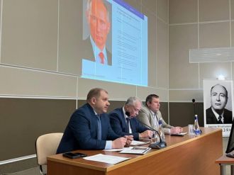 Встреча генерального директора Центра, члена-корреспондента РАН А.С. Самойлова с научным коллективом