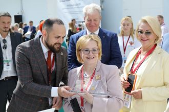 Вероника Скворцова представила эталонную модель оказания медицинской помощи сотрудникам промышленных предприятий на Всероссийской неделе охраны труда