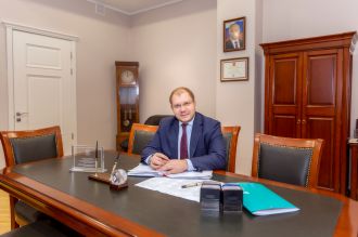 Почему МБУ ИНО? Ответил генеральный директор ФМБЦ им. А.И. Бурназяна ФМБА России А.С. Самойлов