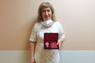 Медаль Луки Крымского за борьбу с COVID-19