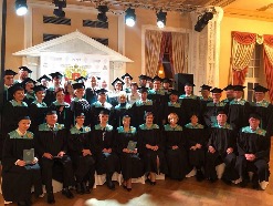 1 декабря 2017 г. состоялся первый выпуск Корпоративного университета ФМБА России. Дипломы получили 50 руководителей ведущих клинических и научных учреждений агентства.