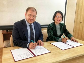 ФМБЦ им. А.И. Бурназяна ФМБА России А.С. Самойлов и Шанхайская народная 10-я больница заключили соглашение о научном и практическом сотрудничестве