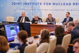 Новейшие исследования в области радиомодификаторов обсудили в ОИЯИ