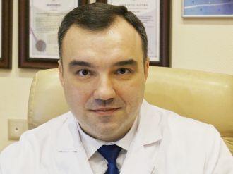 Заместитель генерального директора по медицинской части, руководитель инфекционного стационара для лечения пациентов с Covid-19 ФМБЦ им. А.И. Бурназяна ФМБА России д.м.н. Юрий Удалов поделился опытом лечения пациентов с новой коронавирусной инфекцией