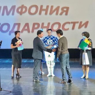 Префект СЗАО Москвы наградил сотрудников ФМБЦ им. А.И. Бурназяна ФМБА России за вклад в борьбу с новой коронавирусной инфекцией