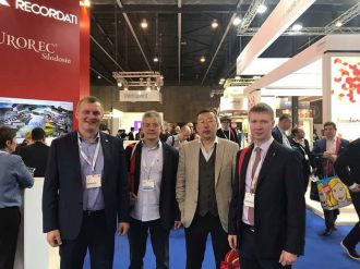 Врачи Центра урологии и андрологии ФМБЦ им. А.И. Бурназяна приняли участие в 34-м Конгрессе Европейской ассоциации урологов