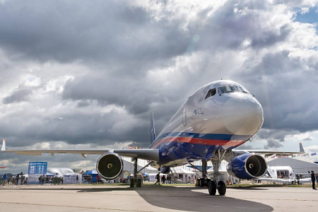 Самолеты Ту-214 заменят иностранные Boeing и Airbus