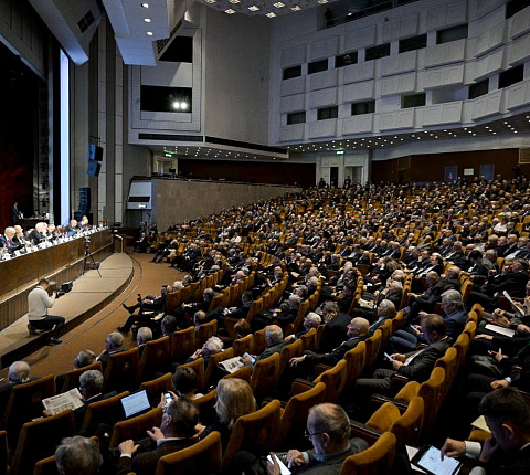 Руководитель ФМБА России Вероника Скворцова обратилась с приветствием к участникам общего собрания Российской академии наук