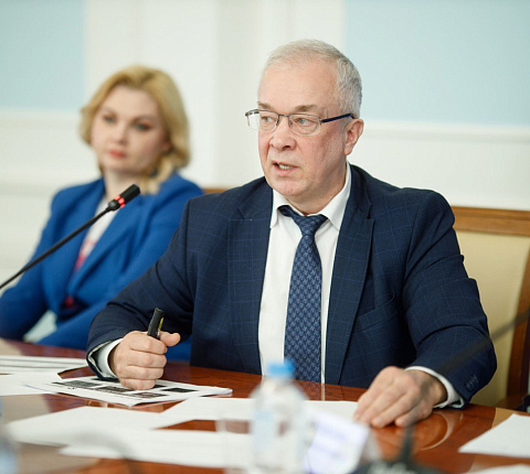 Сотрудники Центра профпатологии  ГНЦ ФМБЦ им.А.И. Бурназяна ФМБА России  приняли участие в экспертной дискуссии «Женщины в экономике и сфере труда: новые роли, права, возможности»