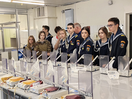 Кадетам Молодежного Учебного Центра г.Москвы рассказали о важности донорства крови