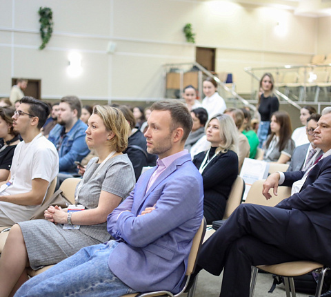 Главные внештатные специалисты ФМБА России и сотрудники ФГБУ ГНЦ ФМБЦ им. А.И. Бурназяна ФМБА России совместно с ЦСИ ФМБА России провели секционное заседание «Радиология и радиофармтерапия в системе ФМБА России»