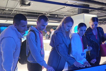 Ординаторы МБУ ИНО посетили павильон «АТОМ» на ВДНХ