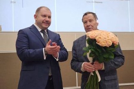 90-летний юбилей отметил ведущий научный сотрудник ГНЦ ФМБЦ им.А.И. Бурназяна ФМБА России О.А. Кочетков