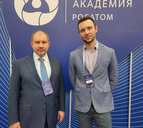 Генеральный директор ФМБЦ им. А.И. Бурназяна ФМБА России Александр Самойлов обратился с приветствием к участникам Всероссийского форума «РАДИОФАРМАЦЕВТИКА – РАДИОФАРМИНДУСТРИЯ – ЯДЕРНАЯ МЕДИЦИНА – 2025»