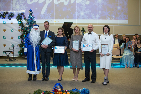 В  ФМБЦ им. А.И.Бурназяна ФМБА России подвели итоги года в торжественной обстановке