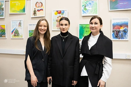  В Москве открылась выставка творческих работ военнослужащих, находящихся на лечении и реабилитации в ГНЦ ФМБЦ им.А.И.Бурназяна ФМБА России