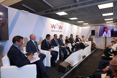 Международную кооперацию для расширения применения РФЛП и создания центров ядерной медицины обсудили в рамках деловой программы на WAW