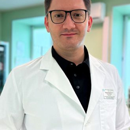 Онкоуролог ФМБЦ им.А.И. Бурназяна Эдуард Галлямов занял первое место в «Премии ПроДокторов-2024»