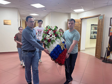 Сотрудники ФМБЦ им.А.И. Бурназяна почтили память ветеранов Великой Отечественной войны