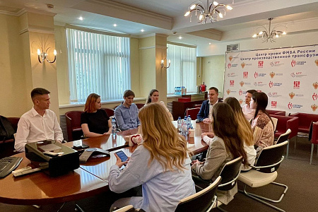 Центр крови ФМБА России наградил музыкальное объединение ФМБЦ им.А.И. Бурназяна