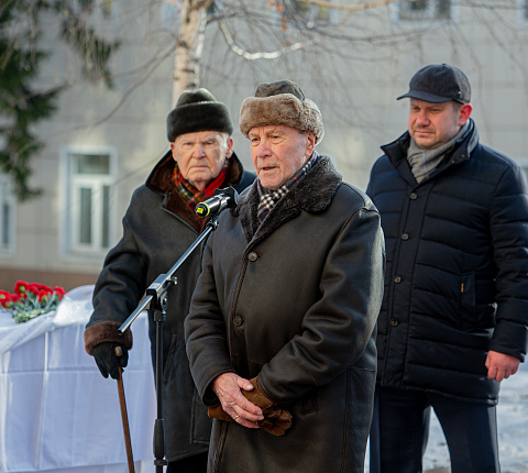 В ФМБЦ им. А.И. Бурназяна ФМБА России состоялось торжественное  открытие памятника «Первопроходцам в радиационной медицине от благодарных потомков»
