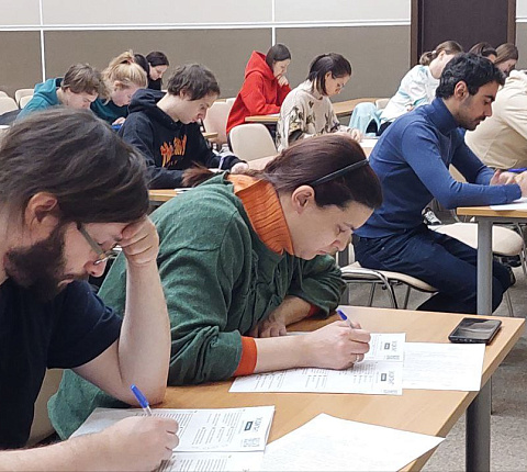 Ординаторы и сотрудники Центра приняли участие в Международном экологическом диктанте