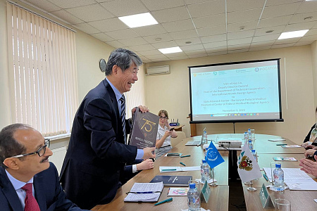 Делегация МАГАТЭ посетила ФМБЦ им.А.И. Бурназяна