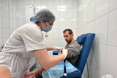 Единороссы северо-запада Москвы приняли участие в донорской акции #ДавайВступай