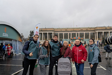 Финальный этап эстафеты «Огонь жизни» в Москве: молодёжь ФМБА России зажгла огонь добра и единства