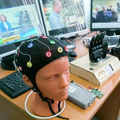 Российские ученые научились управлять компьютером силой мысли