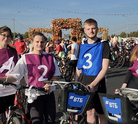 ФМБЦ им.А.И. Бурназяна на Московском осеннем велофестивале