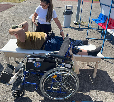 Сотрудники ФМБЦ им.А.И. Бурназяна продемонстрировали разработанный комплекс упражнений для военнослужащих в рамках Паралимпийского урока