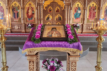 В Больничном храмовом корпусе во имя Святителя Луки почтили день обретения святых мощей святителя Луки, архиепископа Симферопольского