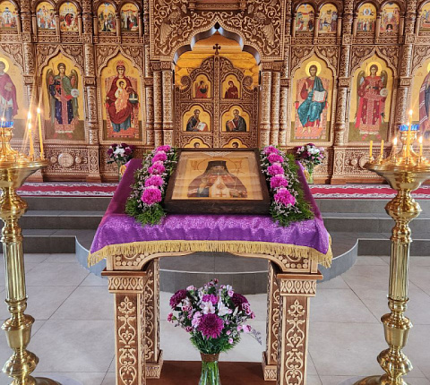 В Больничном храмовом корпусе во имя Святителя Луки почтили день обретения святых мощей святителя Луки, архиепископа Симферопольского