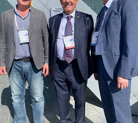 Урологи ФМБА России приняли участие в XXIV Конгрессе российского общества урологов