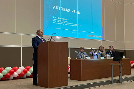 Генеральный директор ГНЦ ФМБЦ им. А.И. Бурназяна ФМБА России Александр Самойлов встретился с ординаторами и аспирантами  МБУ ИНО