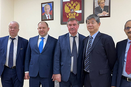 Делегация МАГАТЭ посетила ФМБЦ им.А.И. Бурназяна