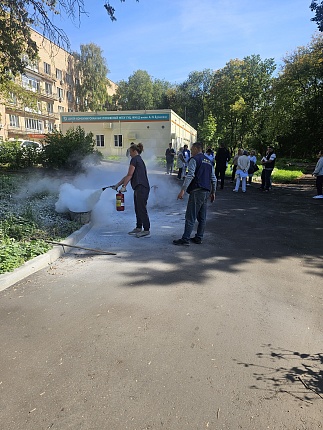 В ГНЦ ФМБЦ им. А.И. Бурназяна ФМБА России прошла учебная пожарная эвакуация из зданий «Клиники-2»