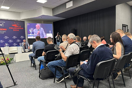 Специалисты Центра санитарной авиации и СМП приняли участие в Международной выставке вертолетной индустрии HeliRussia