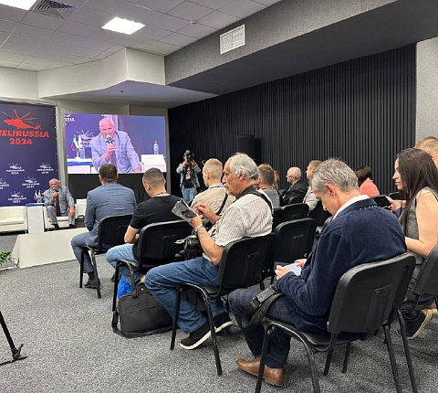 Специалисты Центра санитарной авиации и СМП приняли участие в Международной выставке вертолетной индустрии HeliRussia