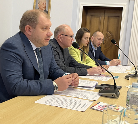 Генеральный директор ФМБЦ им. А.И. Бурназяна ФМБА России  Александр Самойлов назначен новым главным редактором журнала «Радиационная биология. Радиоэкология»