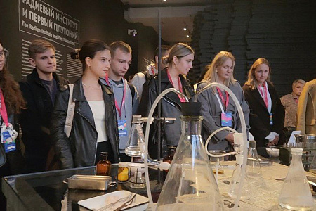 Ординаторы МБУ ИНО посетили павильон «АТОМ» на ВДНХ