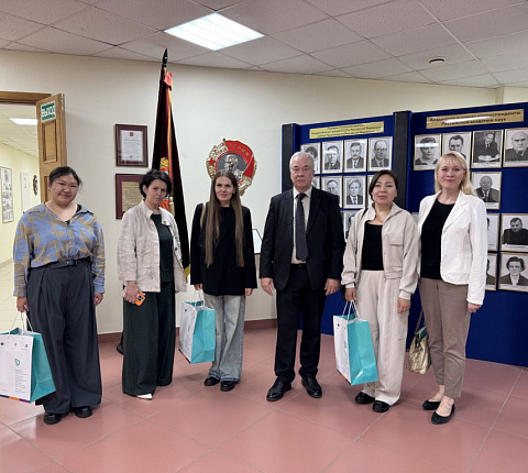 Ученые-биотехнологи из Республики Казахстан прошли обучение по разработке инновационных клеточных продуктов в ГНЦ ФМБЦ им.А.И. Бурназяна ФМБА России