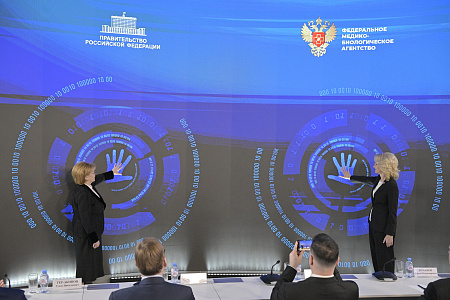 Татьяна Голикова и Вероника Скворцова открыли Головной референсный центр промышленной медицины в наукограде Дубна и 9 центров промышленной медицины ФМБА России