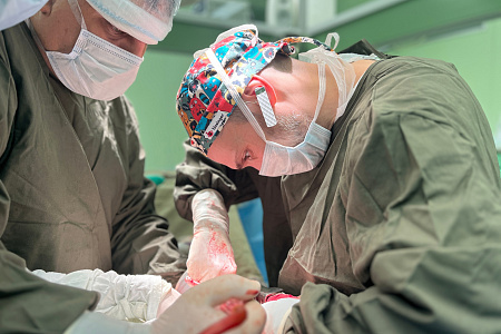 Хирурги Центра удалили редкую злокачественную опухоль нижней полой вены