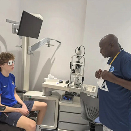 Специалист ГНЦ ФМБЦ им. А.И. Бурназяна ФМБА России выступила главным врачом сборной России на международных стартах в Дубае