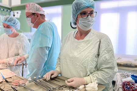 Хирурги ФМБЦ им.А. И. Бурназяна удалили опухоль весом почти в 20 кг