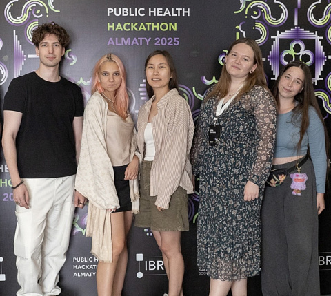 Ученый ФМБЦ им.А.И. Бурназяна ФМБА России принял участие в Хакатоне Общественного здоровья - 2025 в Казахстане